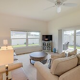 Community Pool & Tennis Court: Gem in The Villages