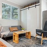 Pet-friendly Kent Vacation Rental, Walk to Lake!