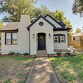 Walk to Dtwn: 'tyler Tudor' w/ Backyard