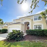 Sunnyside Villa 6 Bedroom Home by RedAwning