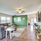 Inviting Bullhead City Gem: 3 Mi to Colorado River