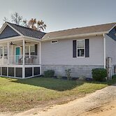 Beach Bay Pony Place w/ Ponies: 1 Mi to Water!