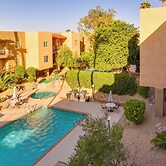 Central Condo w/ Pool Access in Lake Havasu City