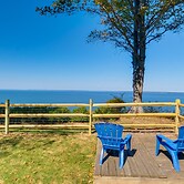 Idyllic Montross Vacation Rental Home w/ Views