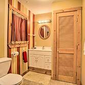 Spacious Bethlehem Mountaintop Home w/ Deck & View