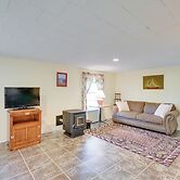 Maine Retreat w/ Ocean Views, Walk to Downtown!