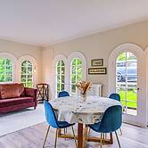 Historic Mamaroneck Guest House - Walk to Harbor!