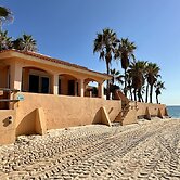 Casa Del Mar - Paradise In Cabo Pulmo! 1 Bedroom Villa by RedAwning