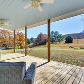 Beautiful Farmhouse w/ Pilot Mtn State Park Views!