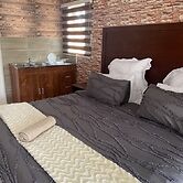 Comrades Oasis Guest House