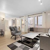 Lovly 3 Bedroom Apartment With the View of Aurora