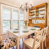 Pet-friendly St Paul Home: Fireplace & Office Area