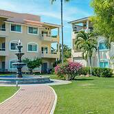 Green Bay Condos golf and garden views