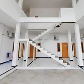 OYO 93306 Homestay Permana Supadio Airport