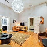 Historic Decatur Apt w/ City Square Views