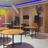 OYO 93308 Lima Saudara Syariah