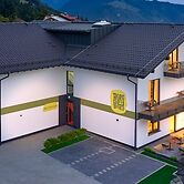 BergBuddies - Übernachtung inklusive kostenlosen Bergbahntickets und v