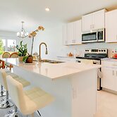 Bright Port Charlotte Home - 2 Mi to Beach!