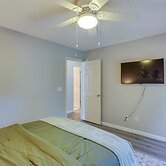North Charleston Home Near Shopping & Dining!