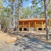 Tumbling Shoals Cabin Near Greers Ferry Lake!