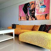 Spacious Apto With Spectacular Views Of The Beach