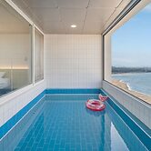 Pohang Etoile Poolvilla