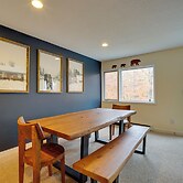 Sunny Stratton Townhome ~ 1 Mi to Skiing!