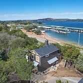 Modern Graford Cabin: Walk to Possum Kingdom Lake!