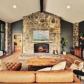 Tremont Lodge & Resort