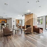 2BR Luxury City Suite With Gym & Pool