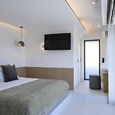 Twinn Downtown Piraeus