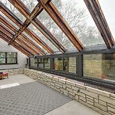 Large Home w/ Game Room, 4 Mi to Mississippi River