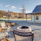 Peaceful Russell Springs Home w/ Fire Pit & Pond!