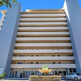 Waterfront condo Studio - Free Parking