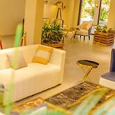 Victoria Palace Hotel