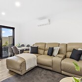 Perth Airport Hideaway