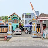 SPOT ON 93317 Wisma Ratu Syariah