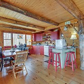 Remote Escape: Vermont Cabin w/ Mountaintop Views!