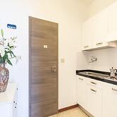 Cozy Studio Apartment With sea View - Beahost