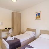 Villa Swieqi with shared room nb1