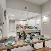 Gated Houston Home w/ Large Yard: 4 Mi to Downtown