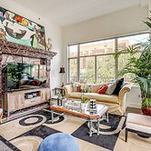 Luxe Condo w/ Private Patio & Perks in Emeryville!