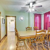 3 Mi to Golf - Beatrice Vacation Home!