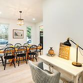 Family-friendly Hatfield Home: 3 Mi to Downtown!