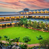 Mayfair Oasis Resort & Convention