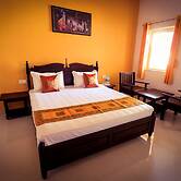 Akshay valley Hotel & Restro