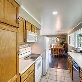Pet-friendly Montana Abode w/ Balcony & Fireplace!