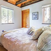 Serene Lakes Cabin w/ Deck: Dog Friendly!