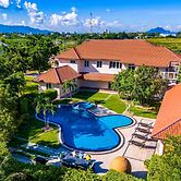 Luxury 6 Bed Mansion - CAS