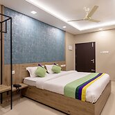 Treebo Sreepathi Prayag, Guruvayur Temple